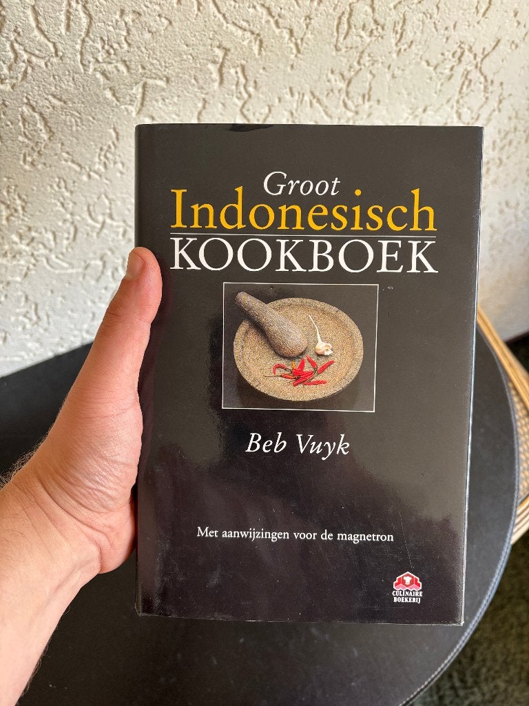 Groot Indonesisch kookboek - Beb Vuyk - 1996, Gelezen, Azië en Oosters, Ophalen of Verzenden, Voorgerechten en Soepen