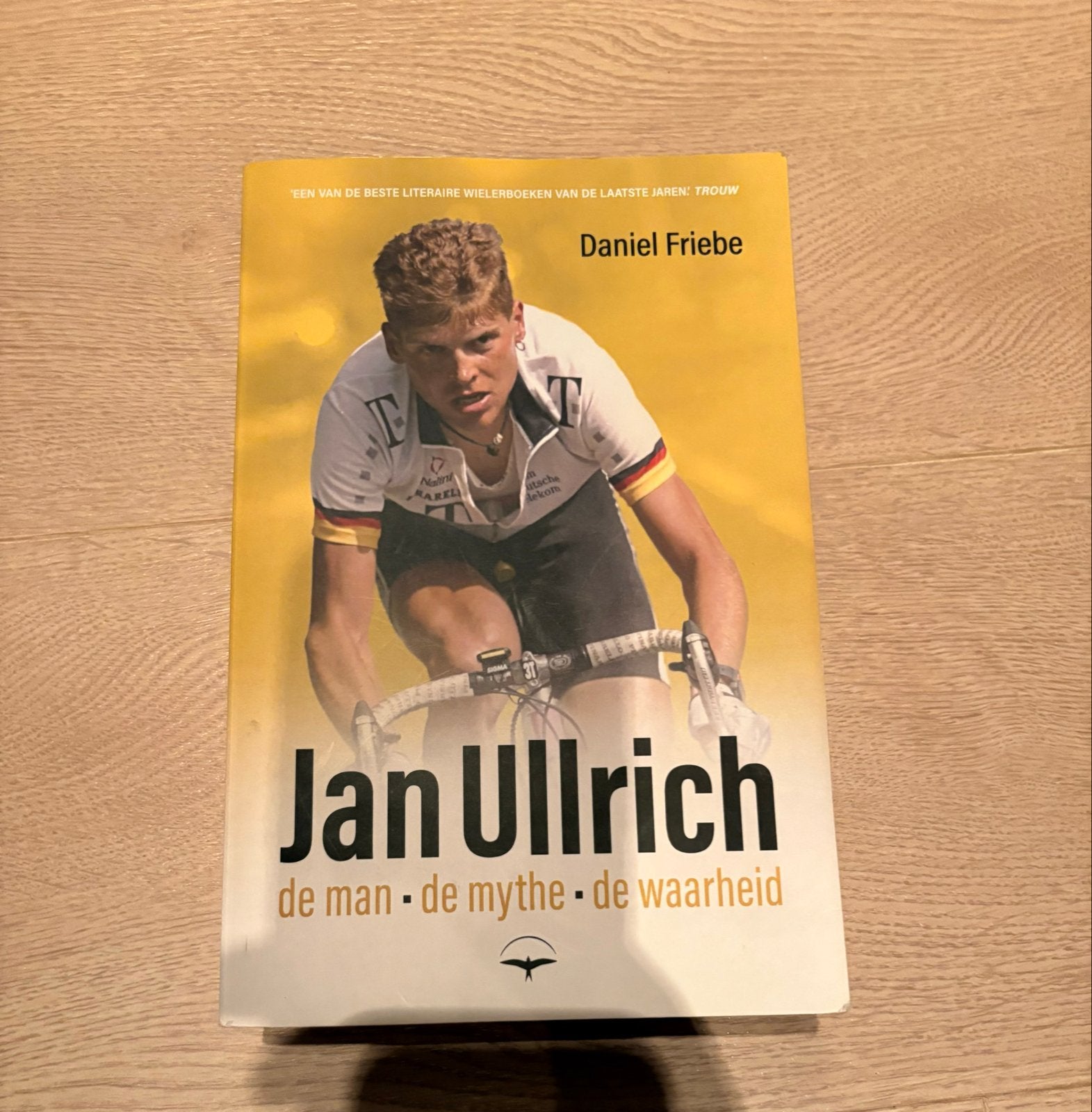 Jan Ullrich: de man, de mythe, de waarheid - Daniel Friebe, Ophalen of Verzenden, Zo goed als nieuw, Lopen en Fietsen