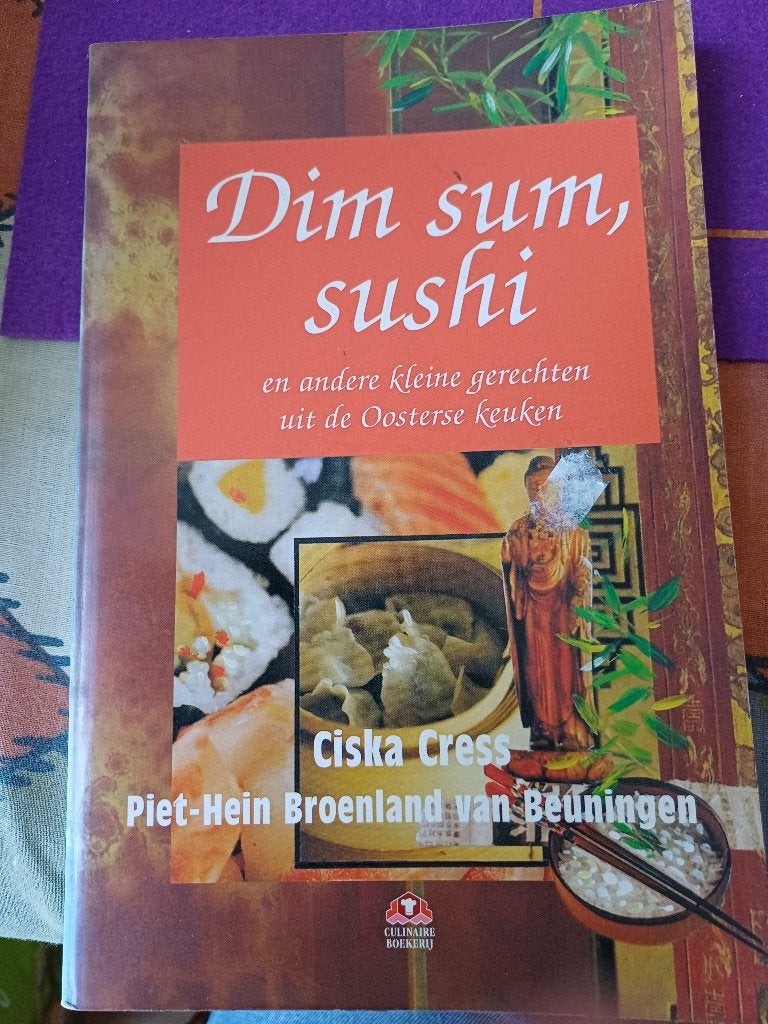 Ciska cress dim sum,sushi. 1996. Typex op binnenblad zie fot, Boeken, Kookboeken, Ophalen, Gelezen, Ciska Cress, Azië en Oosters