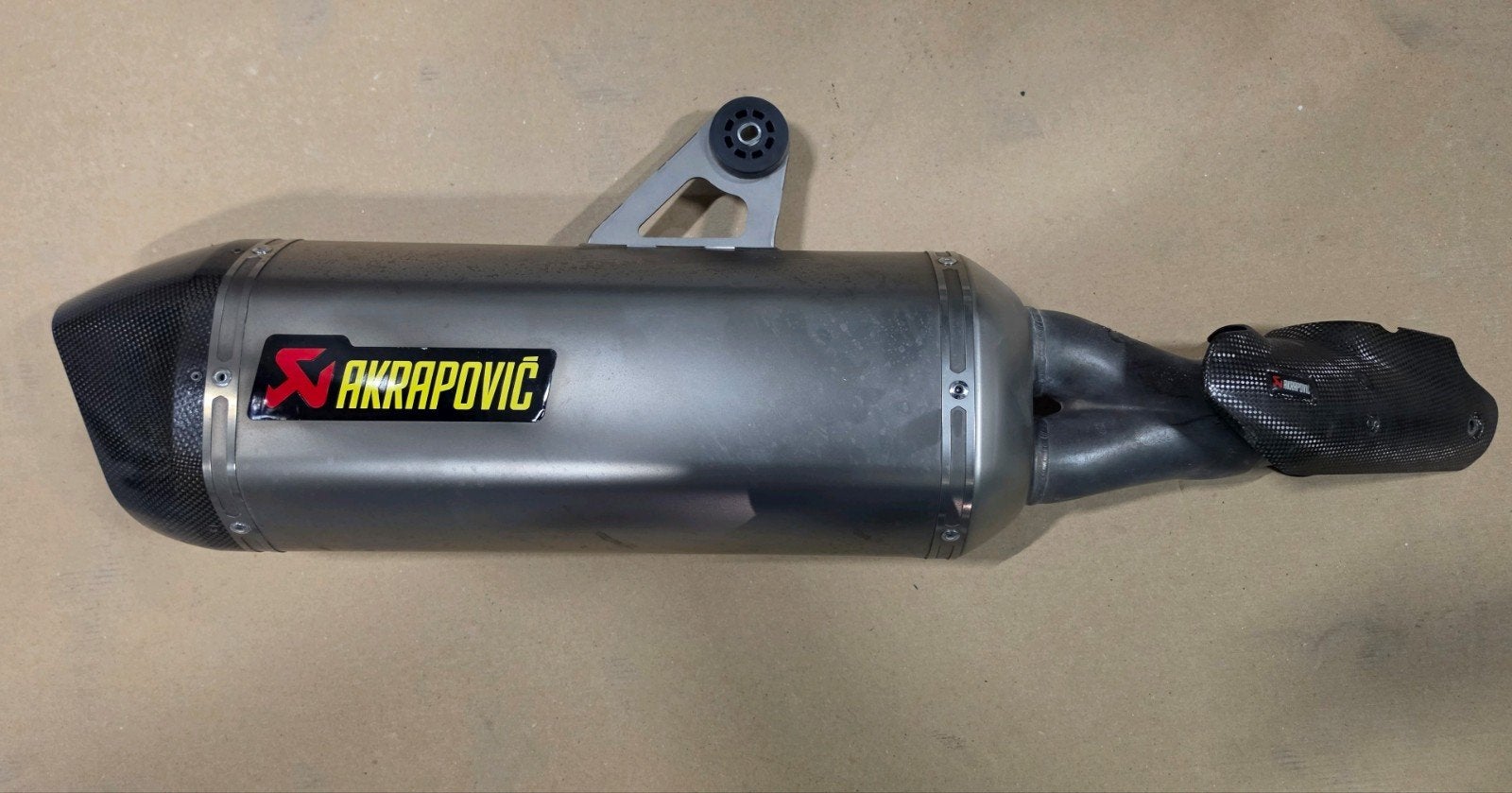 Akrapovic uitlaat BMW R 1250 GS Adventure R 1200 GS Adven, Gebruikt, Malo Hudo 11, 1295 Ivančna Gorica, Slovenië, Ophalen of Verzenden