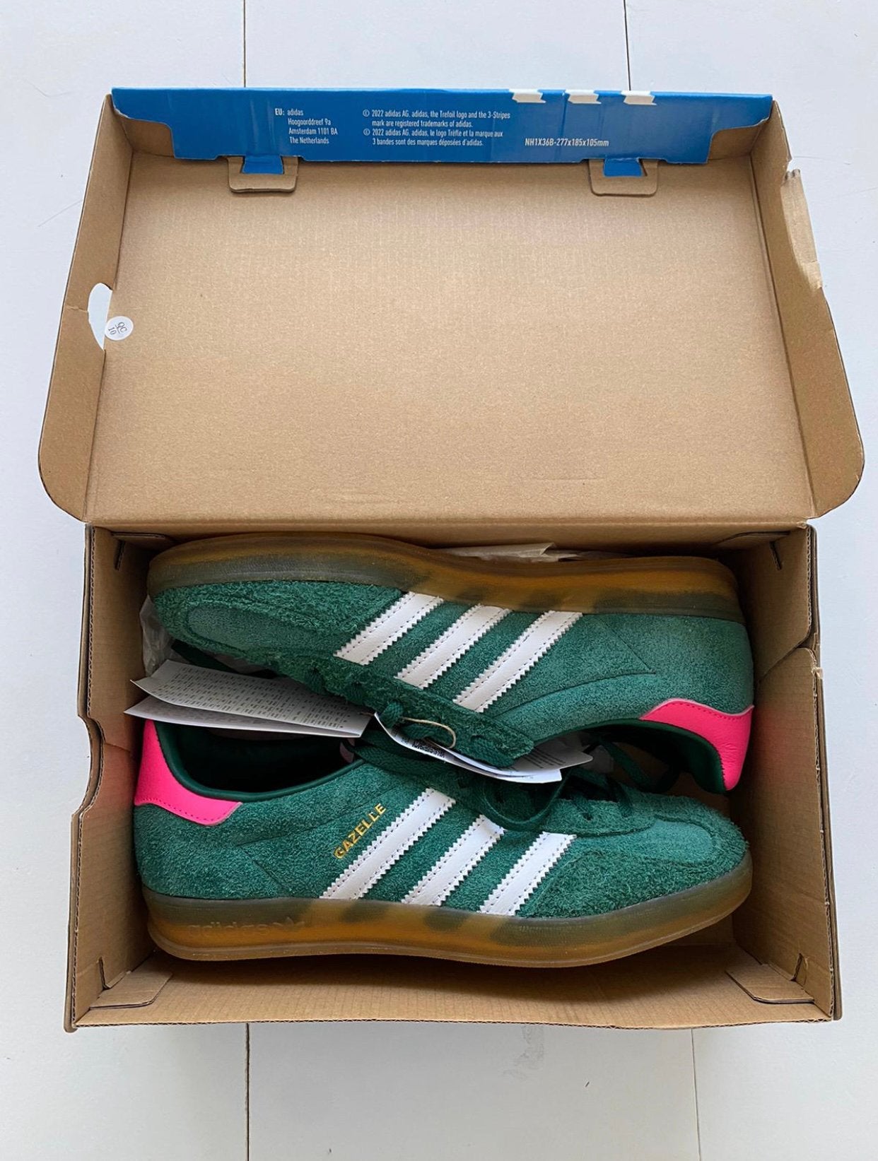 Adidas gazelle groen met roze sneakers maat 38 2/3, Nieuw, Ophalen of Verzenden, Sneakers of Gympen, Groen