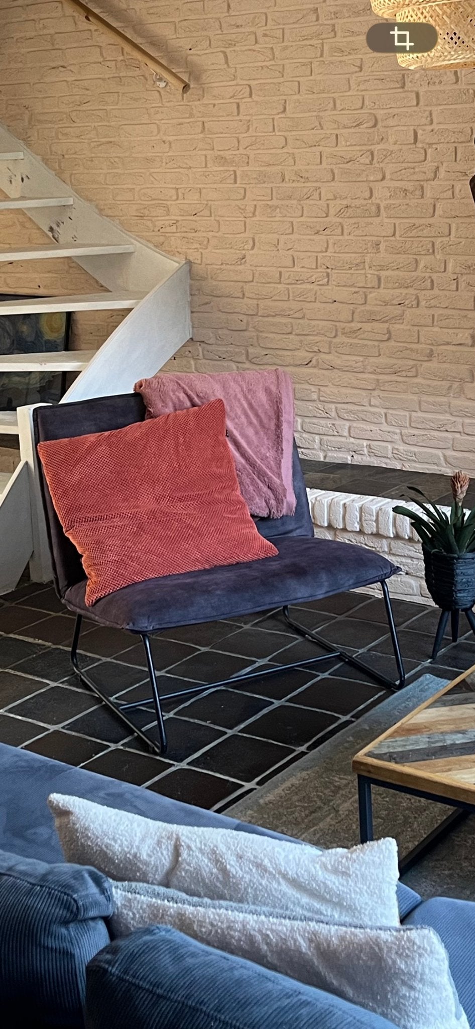 Fauteuil James - Velvet Antraciet - Leen Bakker, Huis en Inrichting, Ophalen, Minder dan 50 cm, Minder dan 75 cm, Zo goed als nieuw