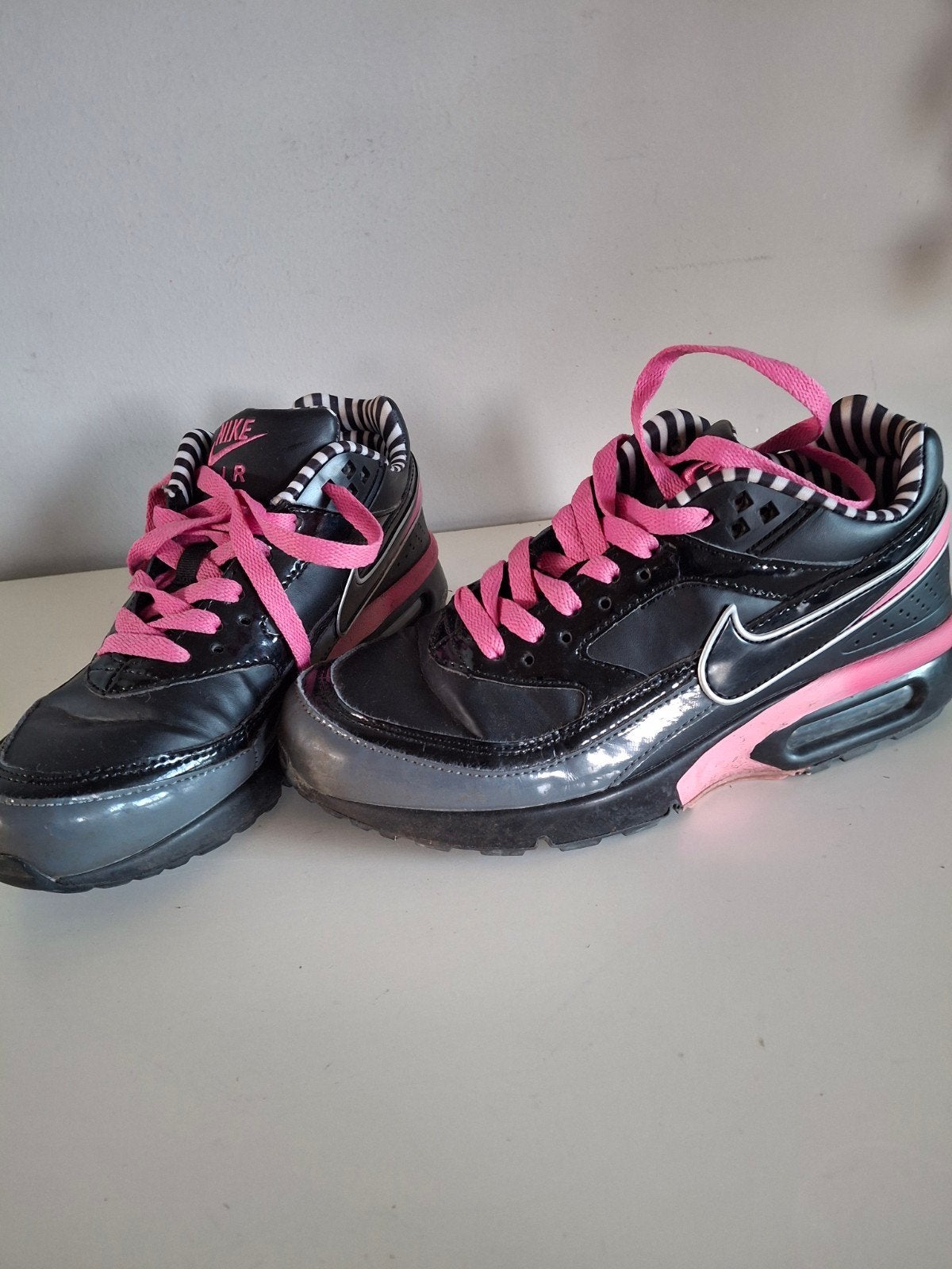 Vintage Nike Air Max Classic BW (GS) – Zwart/Roze/Zebra – Ma, Zwart, Nike, Ophalen of Verzenden, Sneakers of Gympen