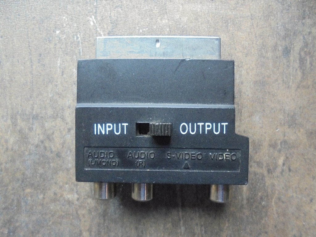 Scart Adapter (zie foto's), Audio, Tv en Foto, Audiokabels en Televisiekabels, Ophalen of Verzenden, Gebruikt, Minder dan 2 meter