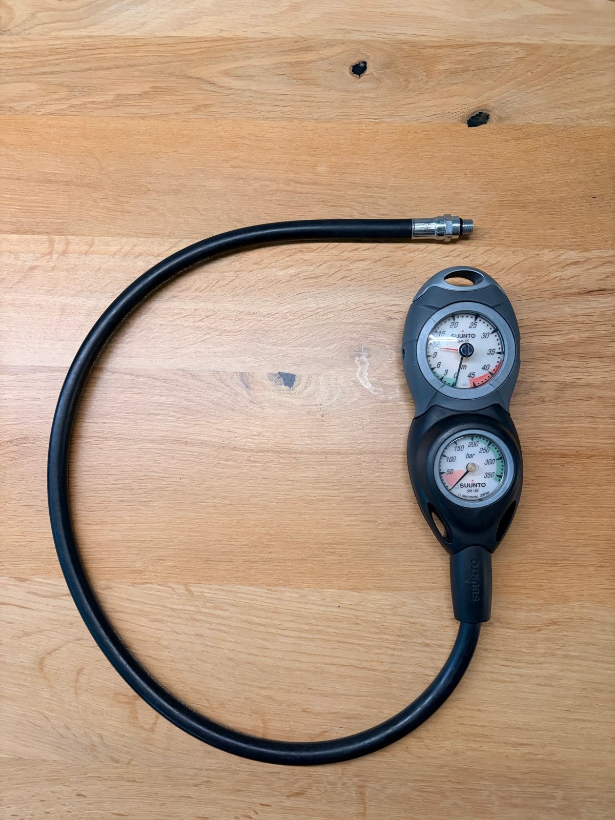 Suunto CB-2 In-Line Console Manometer & Dieptemeter, Watersport en Boten, Ophalen of Verzenden, Gebruikt, Overige typen