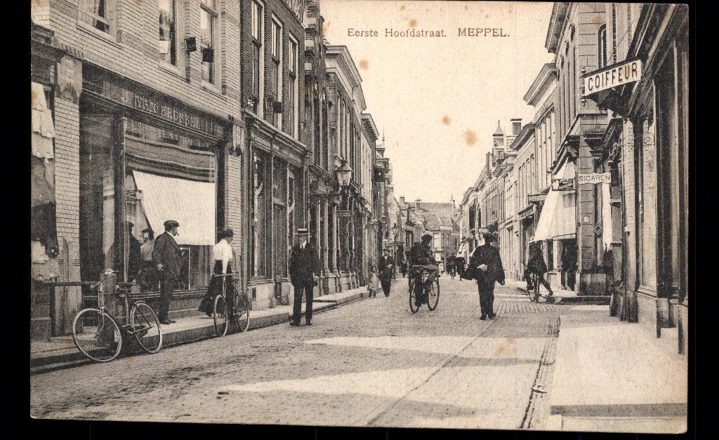 Meppel (Dr), Eerste Hoofdstraat met winkels en volk, ca 1916, Verzenden, Voor 1920, Ongelopen, Drenthe