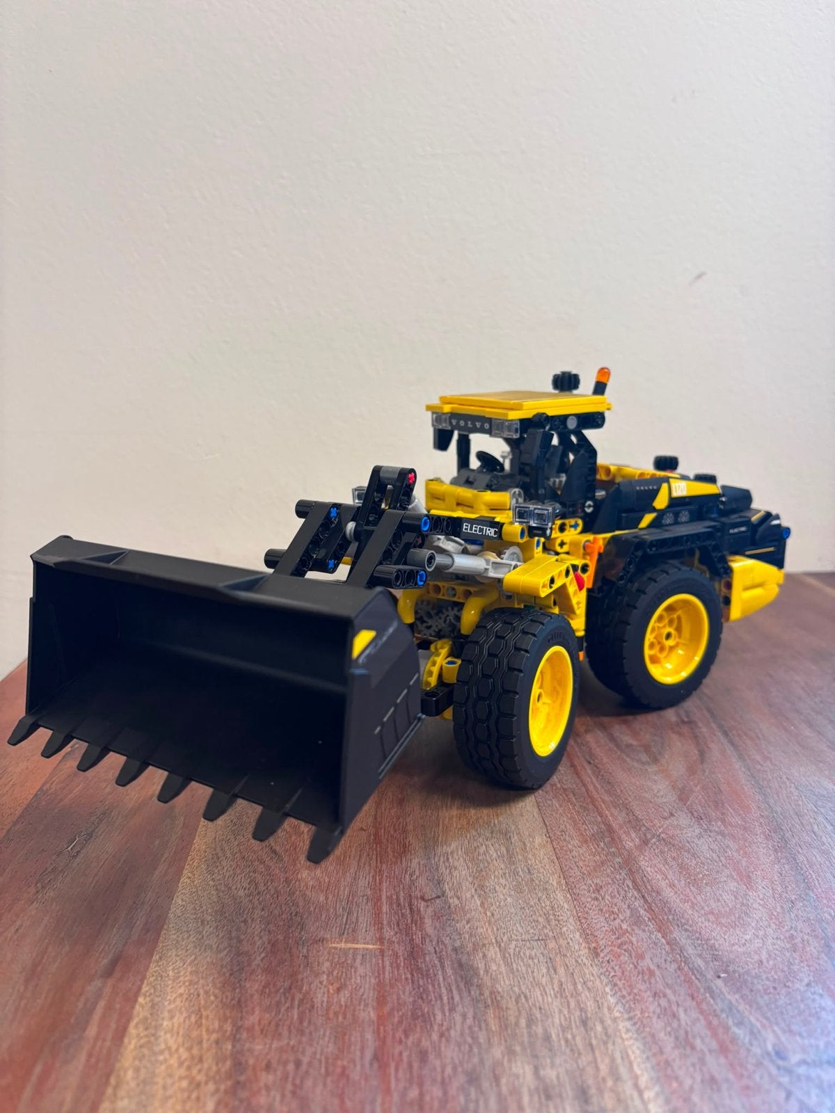 Volvo L120 wheel loader', Kinderen en Baby's, Ophalen, Gebruikt, Overige merken