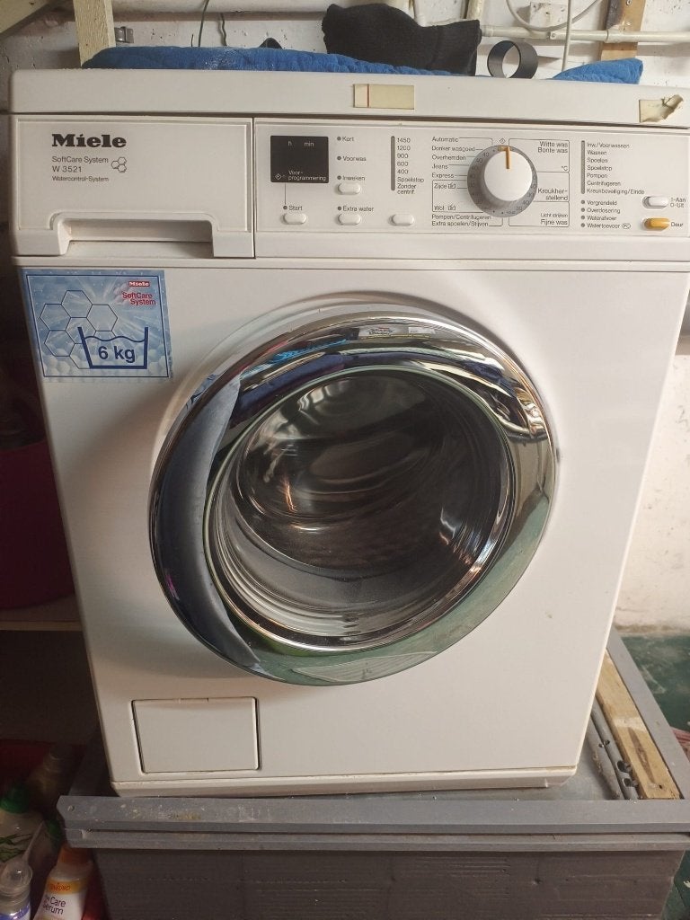 Miele W3521 Softcare System wasmachine 6 kg, Witgoed en Apparatuur, Wasmachines, Gebruikt, Voorlader, 6 tot 8 kg, 85 tot 90 cm
