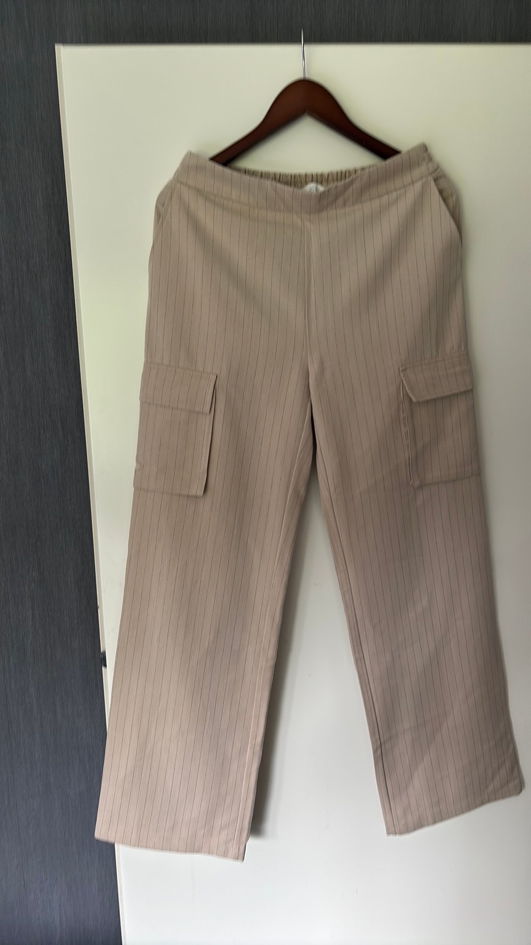Mooie broek van Nukus maat M, Kleding | Dames, Maat 38/40 (M), Beige, Ophalen of Verzenden, Zo goed als nieuw
