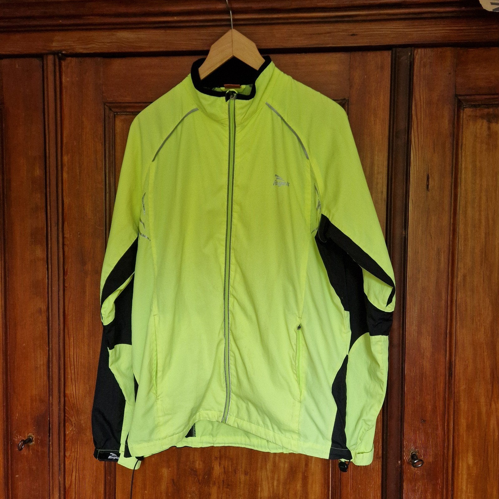 Rogelli fietsjack neongeel maat xxl, Geel, Maat 56/58 (XL), Zo goed als nieuw, Hardlopen of Fietsen