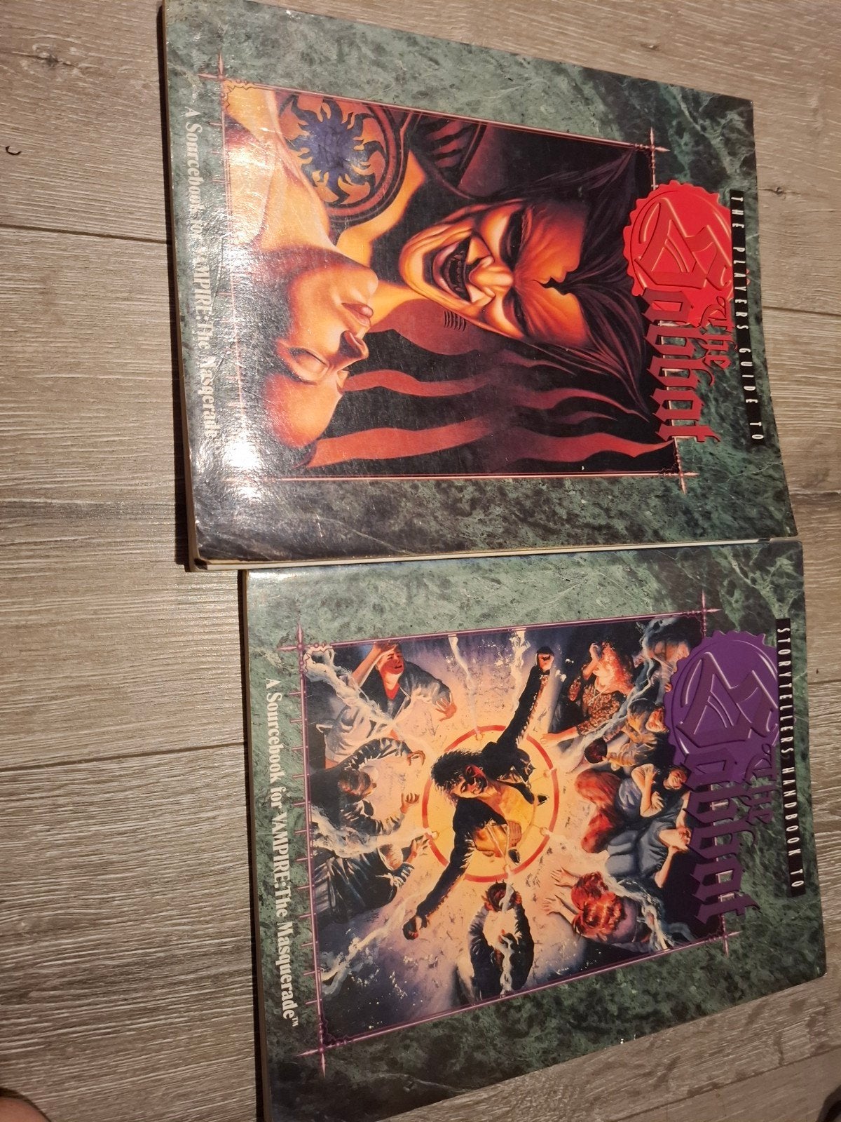 Vampire: The Masquerade Sourcebooks (2 boeken), Ophalen of Verzenden, Gelezen, White Wolf Publishing