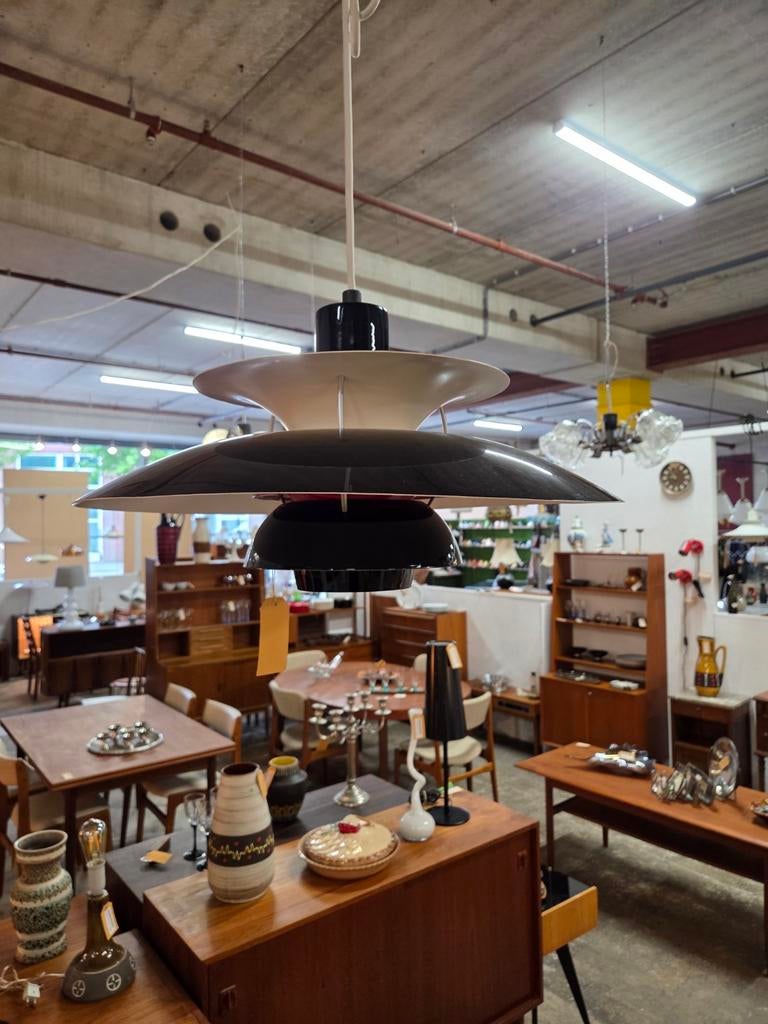Prachtige zwarte orginele Louis Poulsen ph5 lamp, Huis en Inrichting, Lampen | Hanglampen, Ophalen, Zo goed als nieuw, X, Metaal