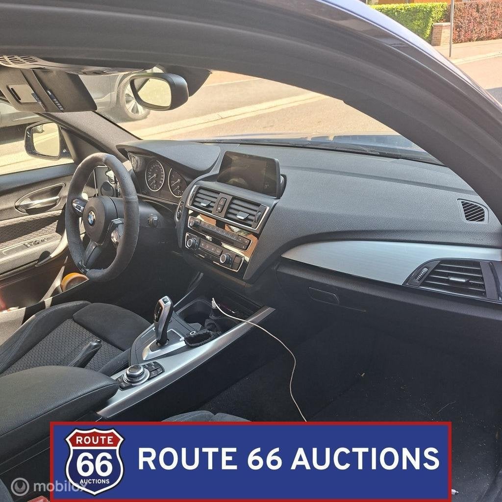 BMW 218i | 2015 | Route 66 Auctions, Auto's, Gebruikt, Overige carrosserieën, Zwart, Handgeschakeld