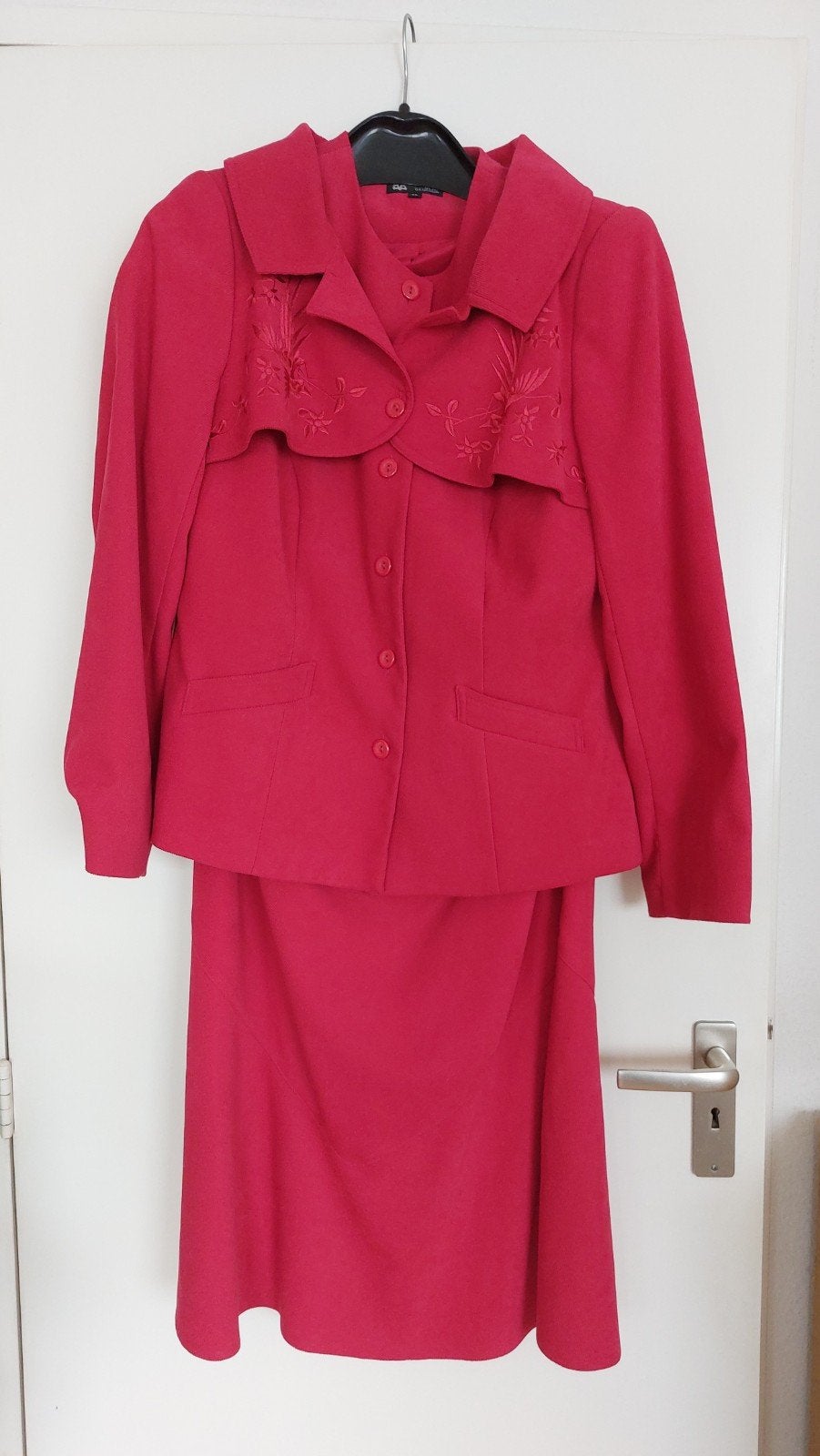 Edgar Vos Jasje Maat 40 & Rok Maat 42 - Elegant Rood, Kostuum of Pak, Maat 42/44 (L), Gedragen, Rood