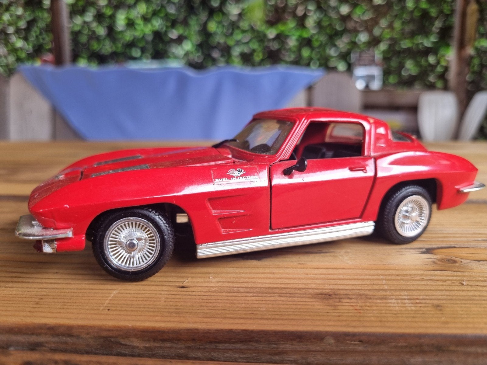 Revell Corvette Stingray 1:24 Modelauto Rood, Hobby en Vrije tijd, Modelauto's | 1:24, Ophalen of Verzenden, Zo goed als nieuw