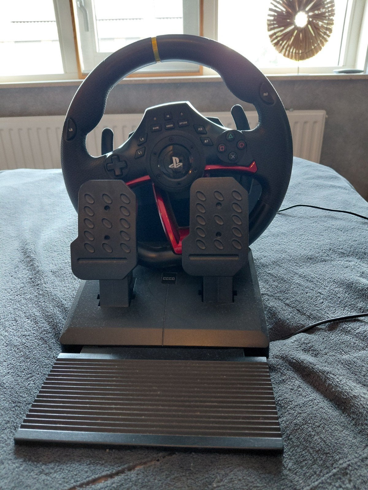 Hori Racing Wheel Apex voor PlayStation - Zo goed als nieuw, Spelcomputers en Games, Spelcomputers | Sony PlayStation Consoles | Accessoires