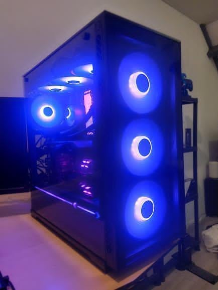 4070ti ryzen 7 5800x 3d Game Pc, Computers en Software, Ophalen of Verzenden, Zo goed als nieuw, 3 tot 4 Ghz, SSD