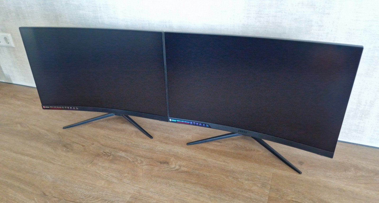 Twee MSI 27 inch gaming monitoren, Computers en Software, Monitoren, IPS, Curved, Full HD, Zo goed als nieuw