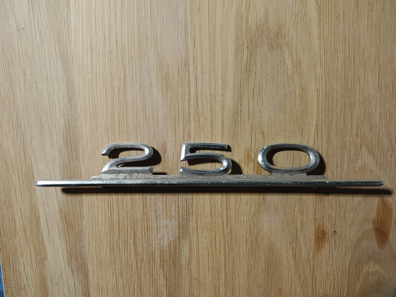 Mercedes oldtimer 250 embleem, Ophalen of Verzenden, Gebruikt, Mercedes-Benz