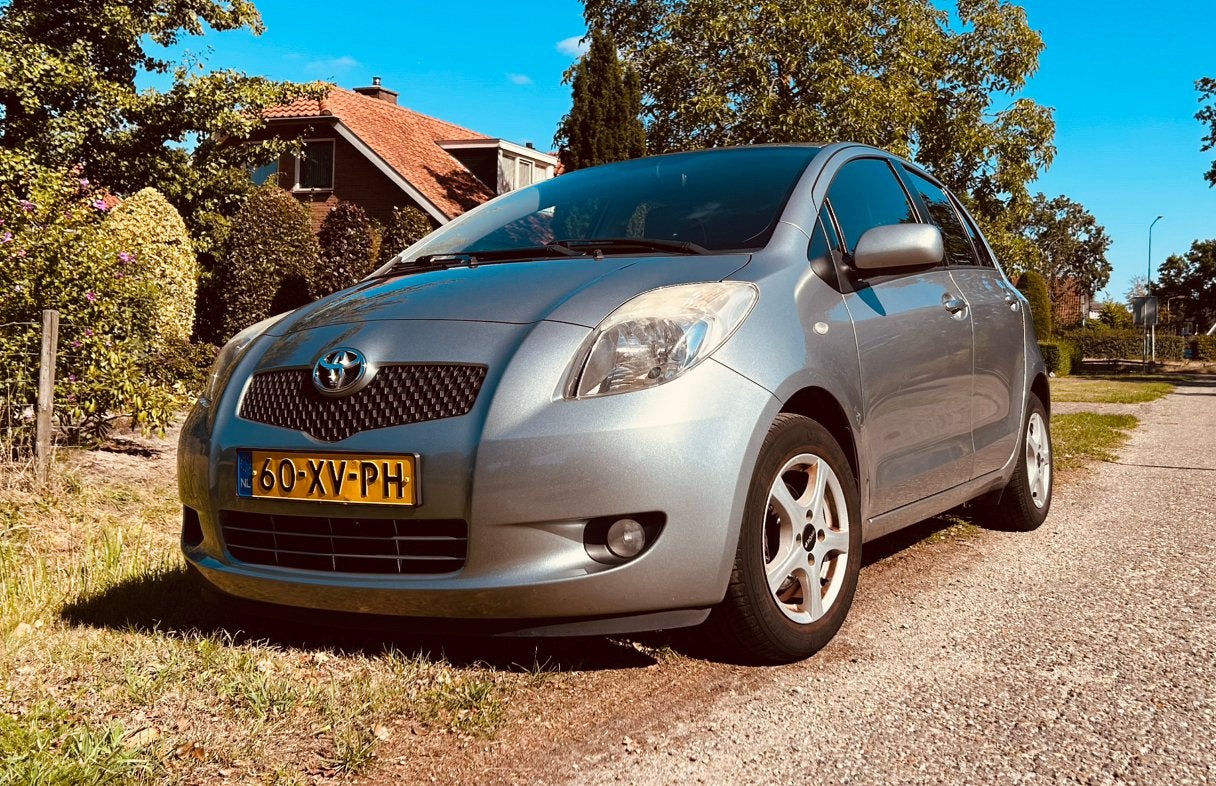 Toyota Yaris 1.3 VVT-i Automaat | 124.000 km | APK 2027, 40 €/maand, 4 cilinders, Yaris, 17 km/l