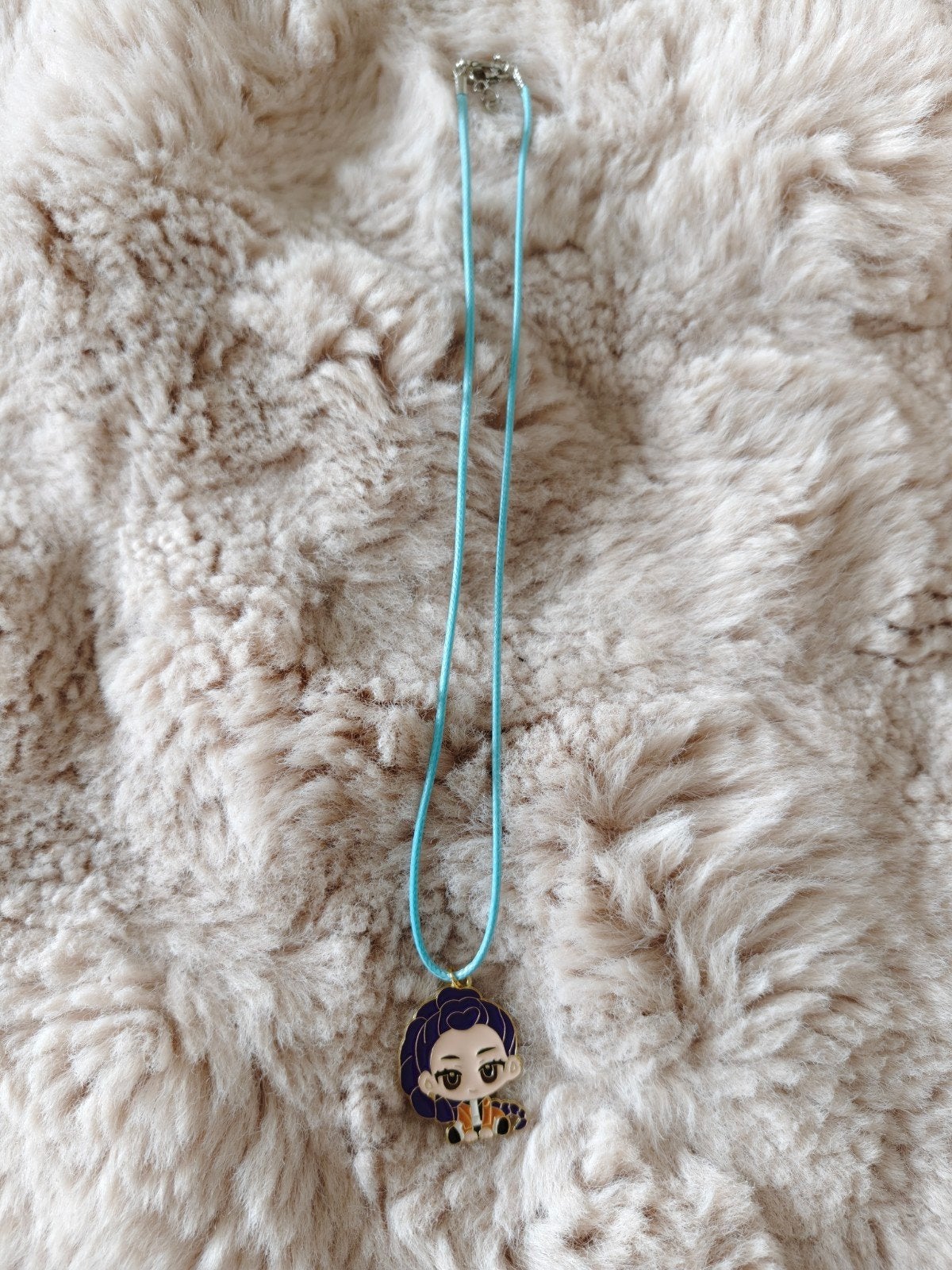k pop Demon hunter ketting, Ophalen of Verzenden, Nieuw, Staal