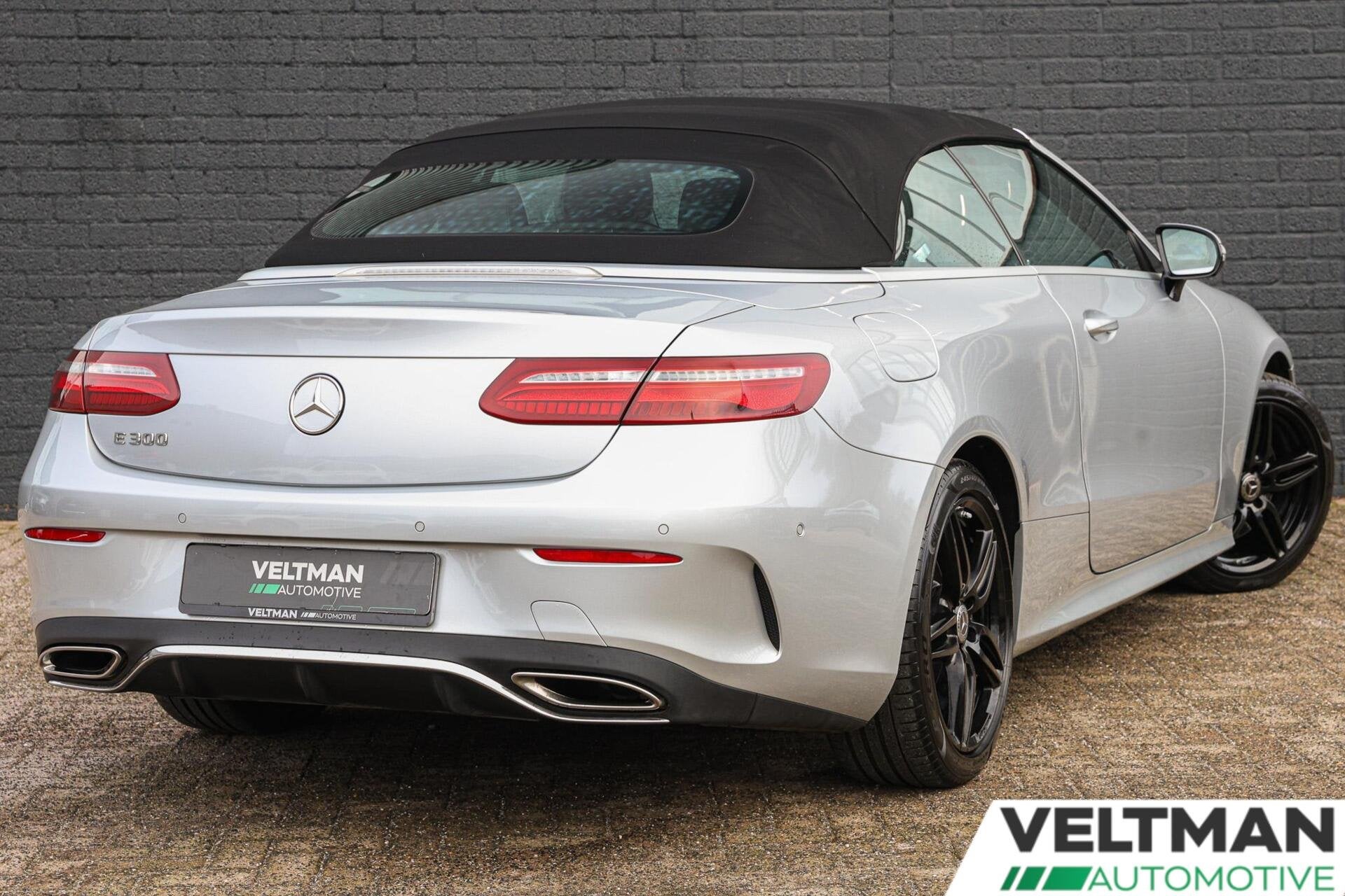 Mercedes E-klasse Cabrio 300 BURMESTER MEMORY ADAPTIVE CRUIS, Auto's, Mercedes-Benz, Automaat, Achterwielaandrijving, Euro 6, 4 cilinders