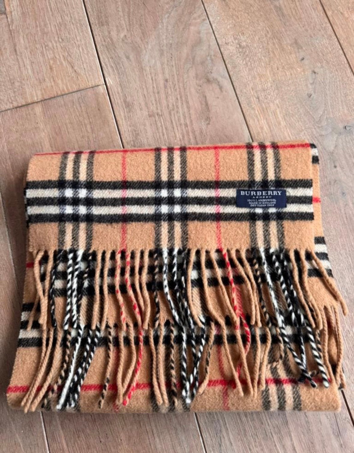 Burberry lamswollen sjaal, Ophalen of Verzenden, Zo goed als nieuw, Maat 46/48 (XL) of groter, Sjaal