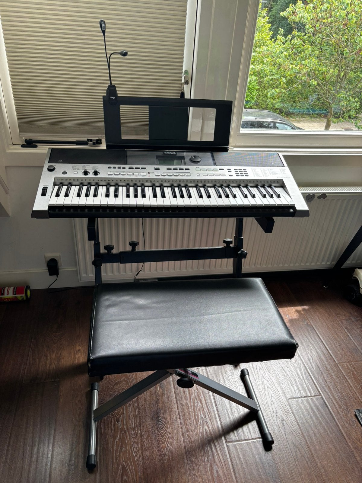 Keyboard YAMAHA PSR-E443+ ROLAND standaard+ kruk+ voetpedaal, Ophalen, 61 toetsen, Yamaha, Zo goed als nieuw
