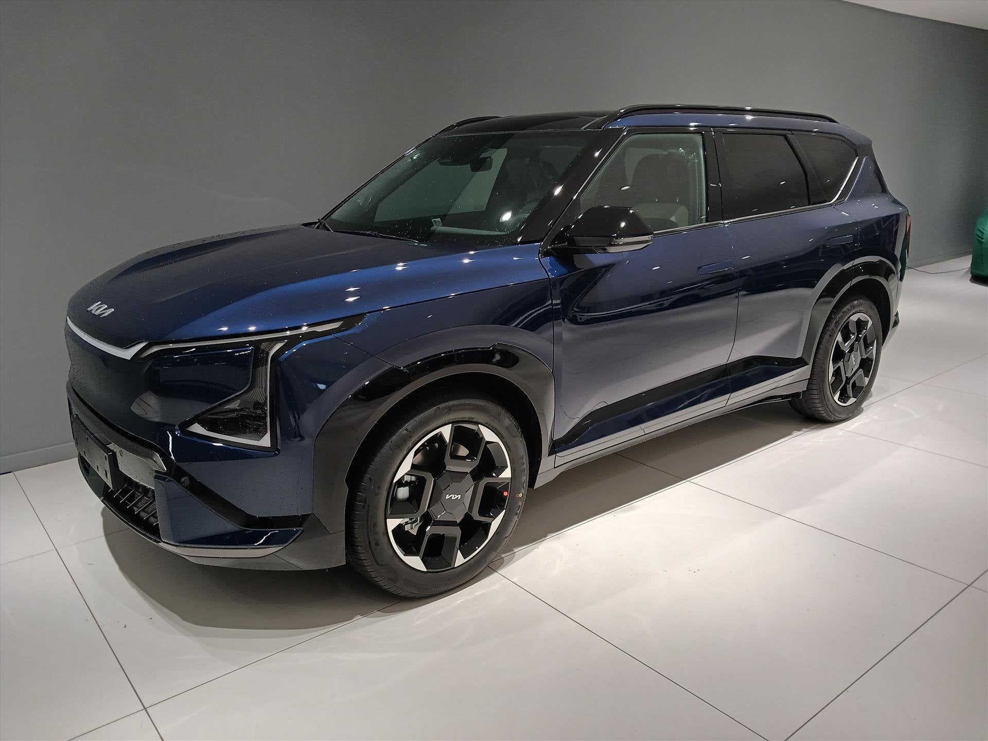 Kia Ev5 81,4 kWh 217pk 2WD GT-Line Business Edition, Auto's, Automaat, Gebruikt, Zwart, Blauw