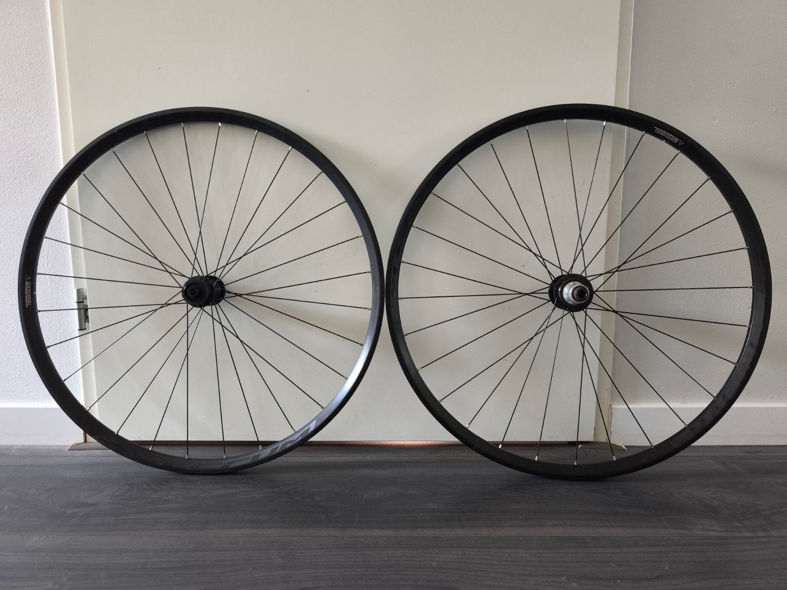Fulcrum Racing 900 DB Wielset - Zo goed als nieuw, Fietsen en Brommers, Fietsonderdelen, Fulcrum, Nieuw, Aluminium, Racefiets