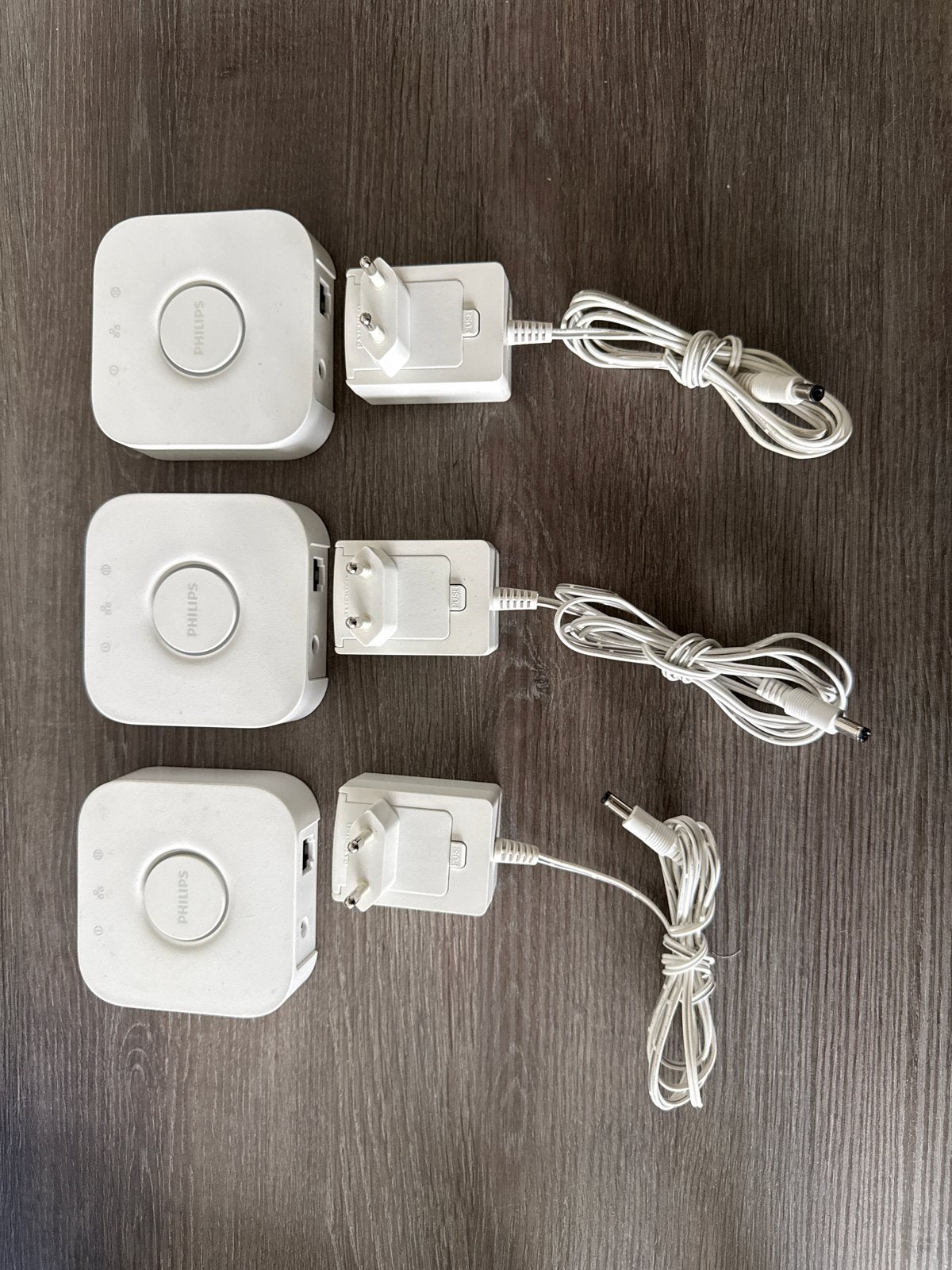 3x Philips Hue Bridge V2 met adapters, Ophalen, Zo goed als nieuw