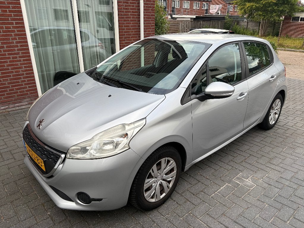 Peugeot 208 1.2 VTi | Nieuwe APK | 82PK 5-Drs 2013, Voorwielaandrijving, Euro 5, Stof, 1199 cc