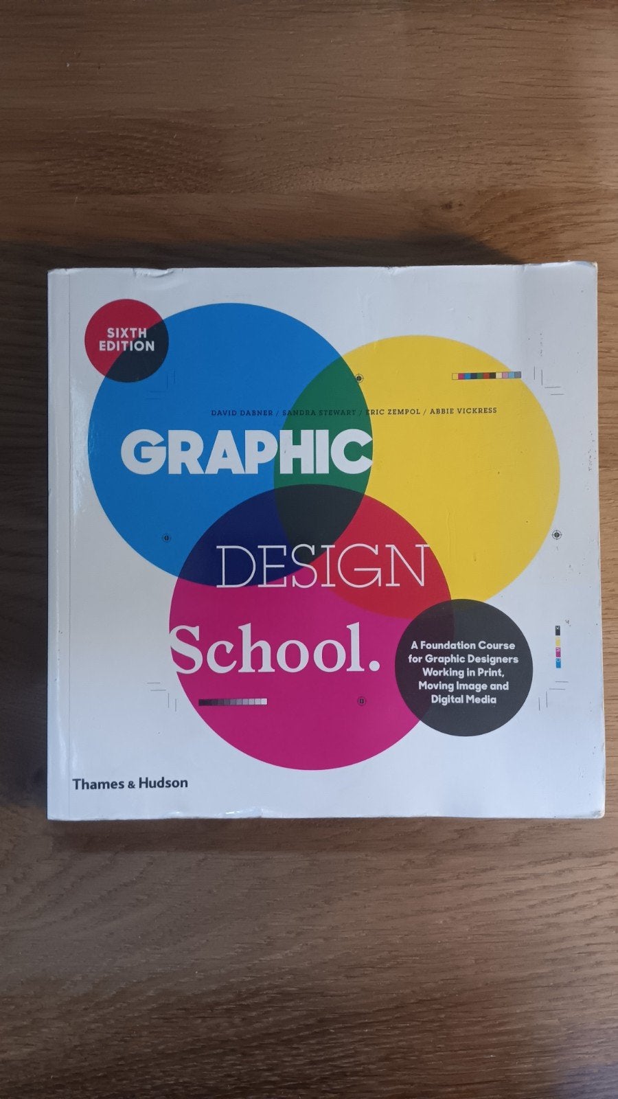 Graphic Design School, Thames & Hudson. ISBN: 9780500292853, Boeken, Sandra Stewart, Ophalen of Verzenden, Zo goed als nieuw, Overige onderwerpen