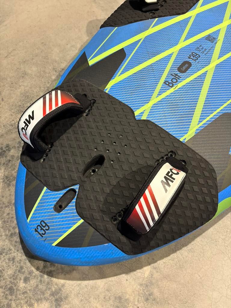 Goya Bolt 4 Carbon - 139L / Nieuwste model / ZGAN, Watersport en Boten, Windsurfen, Ophalen, Minder dan 250 cm, -, Zo goed als nieuw