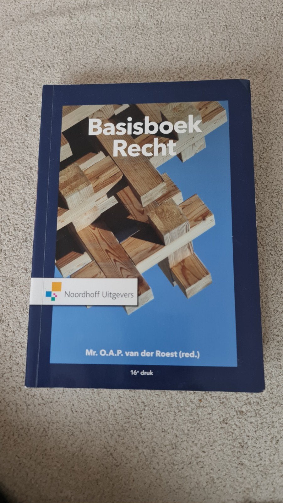 Basisboek Recht, O.A.P. van der Roest, Sociale wetenschap, Ophalen of Verzenden, Zo goed als nieuw