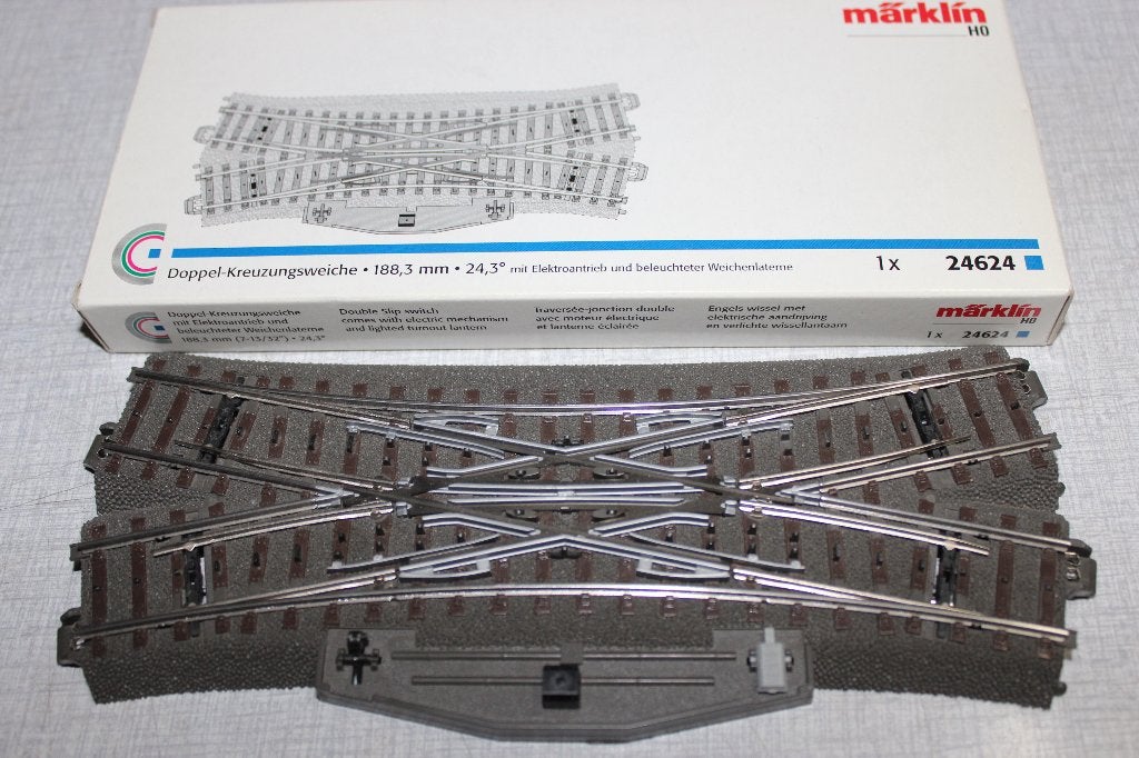 Marklin C rail Kruiswissel 24624, Hobby en Vrije tijd, Modeltreinen | H0, Wisselstroom, Rails, Ophalen of Verzenden, Zo goed als nieuw