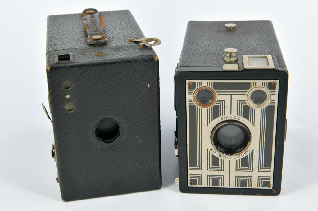 Antieke Box camera's Brownie Junior en Hawk-Eye, Ophalen of Verzenden, Gebruikt, Compact, Overige Merken