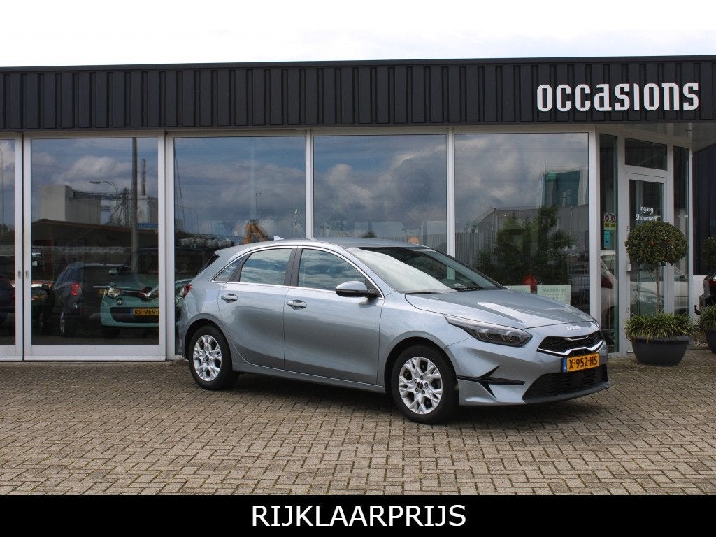 Kia Ceed 1.0 T-GDi DynamicL. (bj 2023), Auto's, Voorwielaandrijving, Stof, Gebruikt, Euro 6