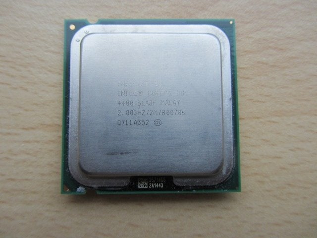 Intel Core 2 Duo E4400 2M Cache, 2.00 GHz, 800 MHz FSB (SLA3, Computers en Software, Zo goed als nieuw, 2-core, Socket 775, Intel Core 2