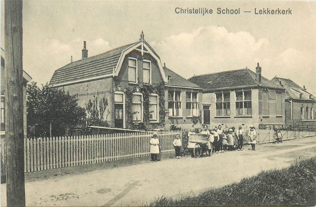 701-079-045 Lekkerkerk Christelijke School, Verzenden, Voor 1920, Zuid-Holland