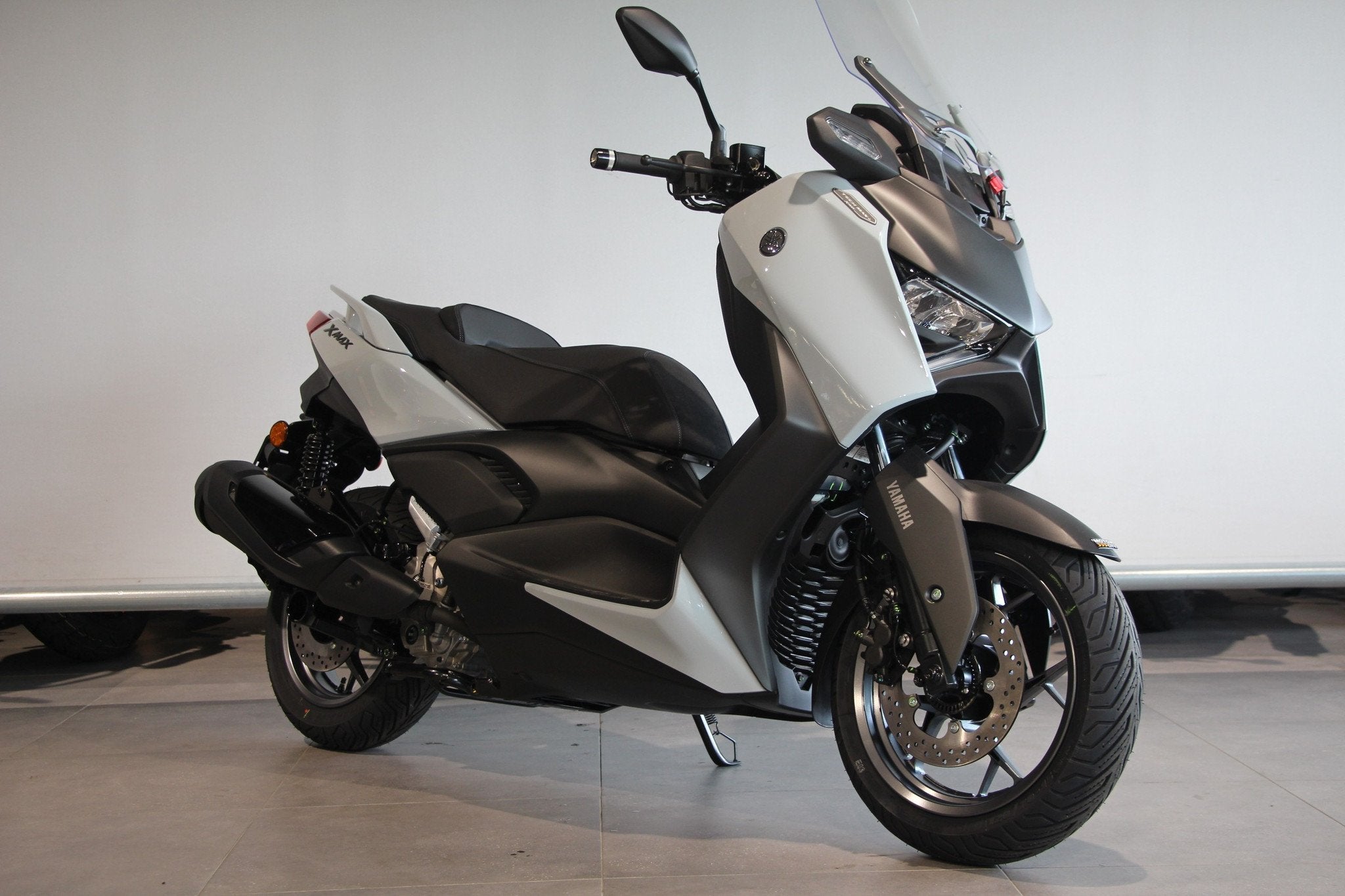 Yamaha X MAX 300 TECHMAX + (bj 2025), Scooter, Klantenservice@yamaha-motor.nl, Koolhovenlaan 101
1119 NC  Schiphol-Rijk, NL, 12 t/m 35 kW