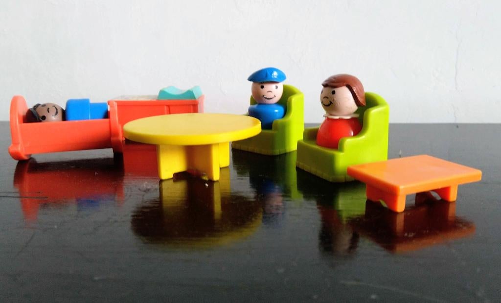 Fisher Price poppetjes en meubels en taxi-auto, Ophalen of Verzenden, Speelset