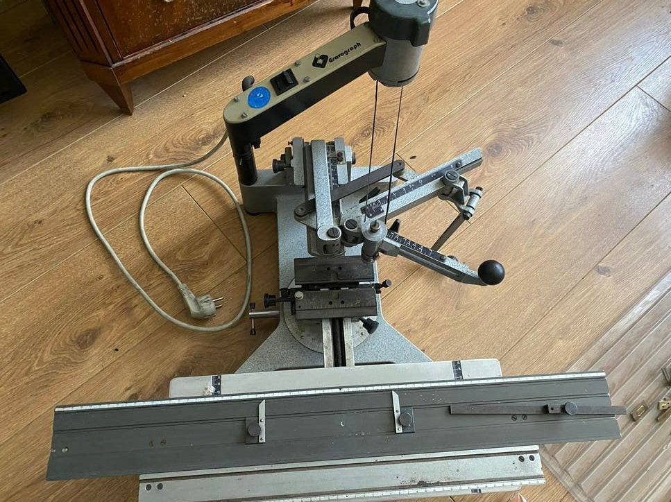 Gravograph IM3 graveermachine met toebehoren, Ophalen