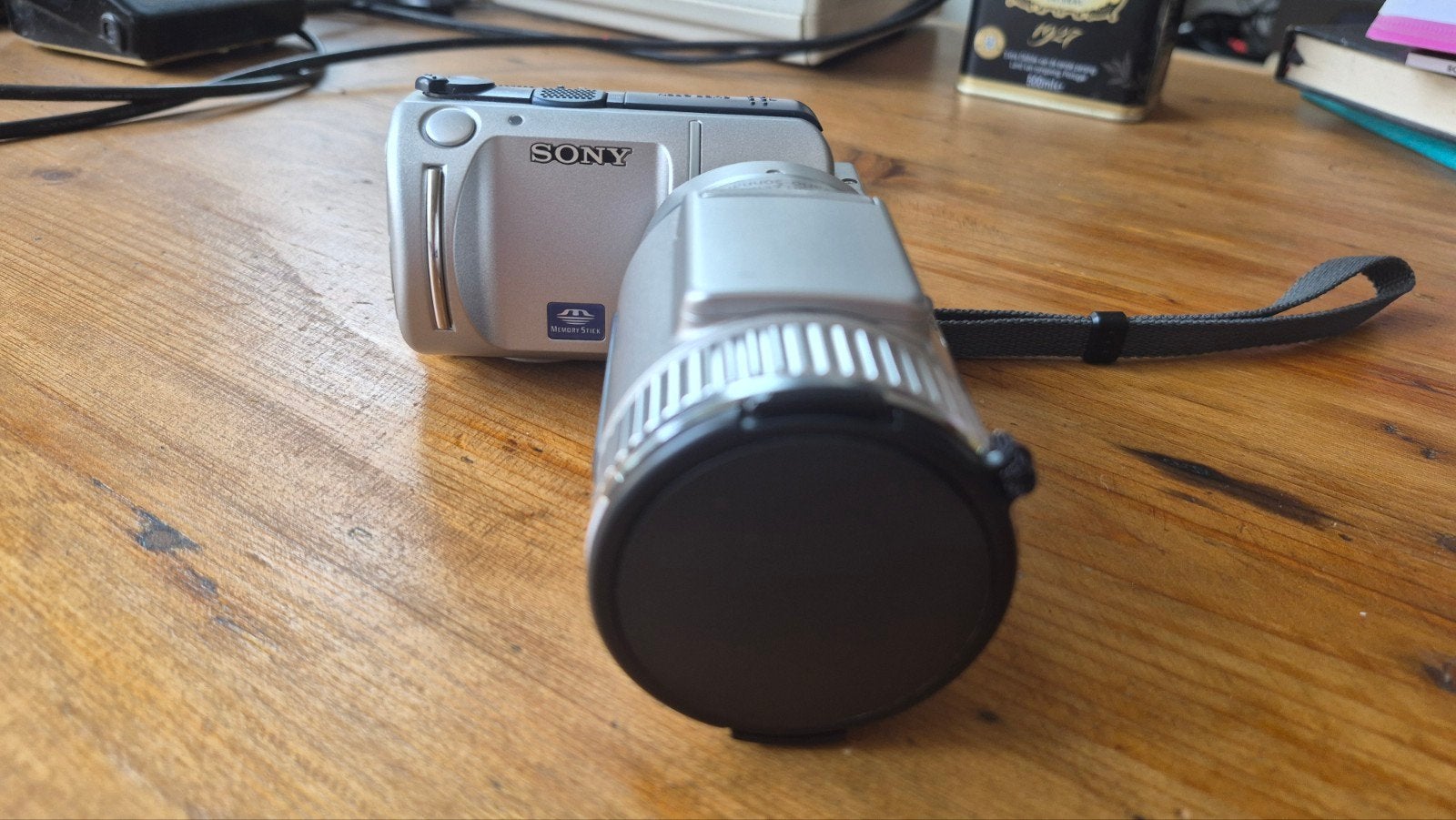 Sony Digitale Camera met Carl Zeiss Len, Audio, Tv en Foto, Fotocamera's Digitaal, Ingebouwde flitser, Gebruikt, Ophalen of Verzenden
