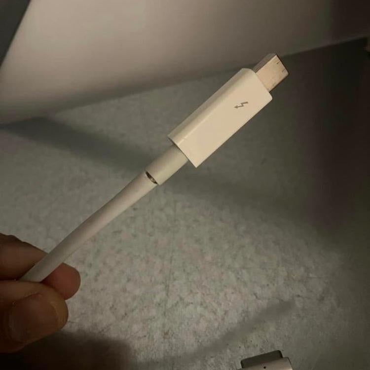 Apple Thunderbolt-kabel (0,5m)  Prijs: €70., Ophalen of Verzenden, Zo goed als nieuw