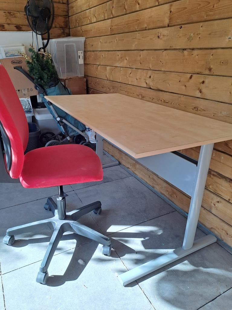 Bureau + Bureaustoel, Ophalen