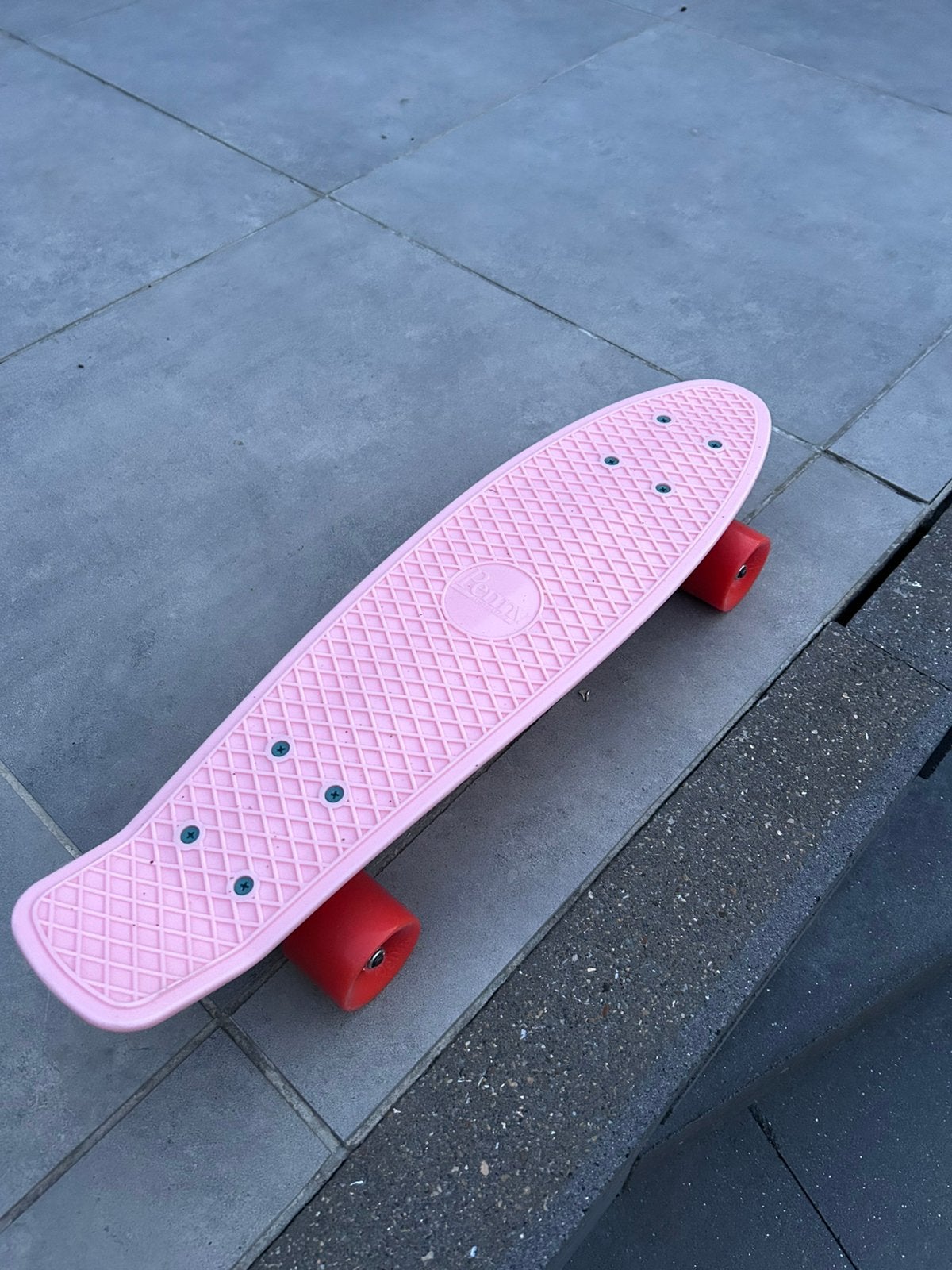 Orgineel Pennyboard, Sport en Fitness, Skateboarden, Ophalen, Zo goed als nieuw