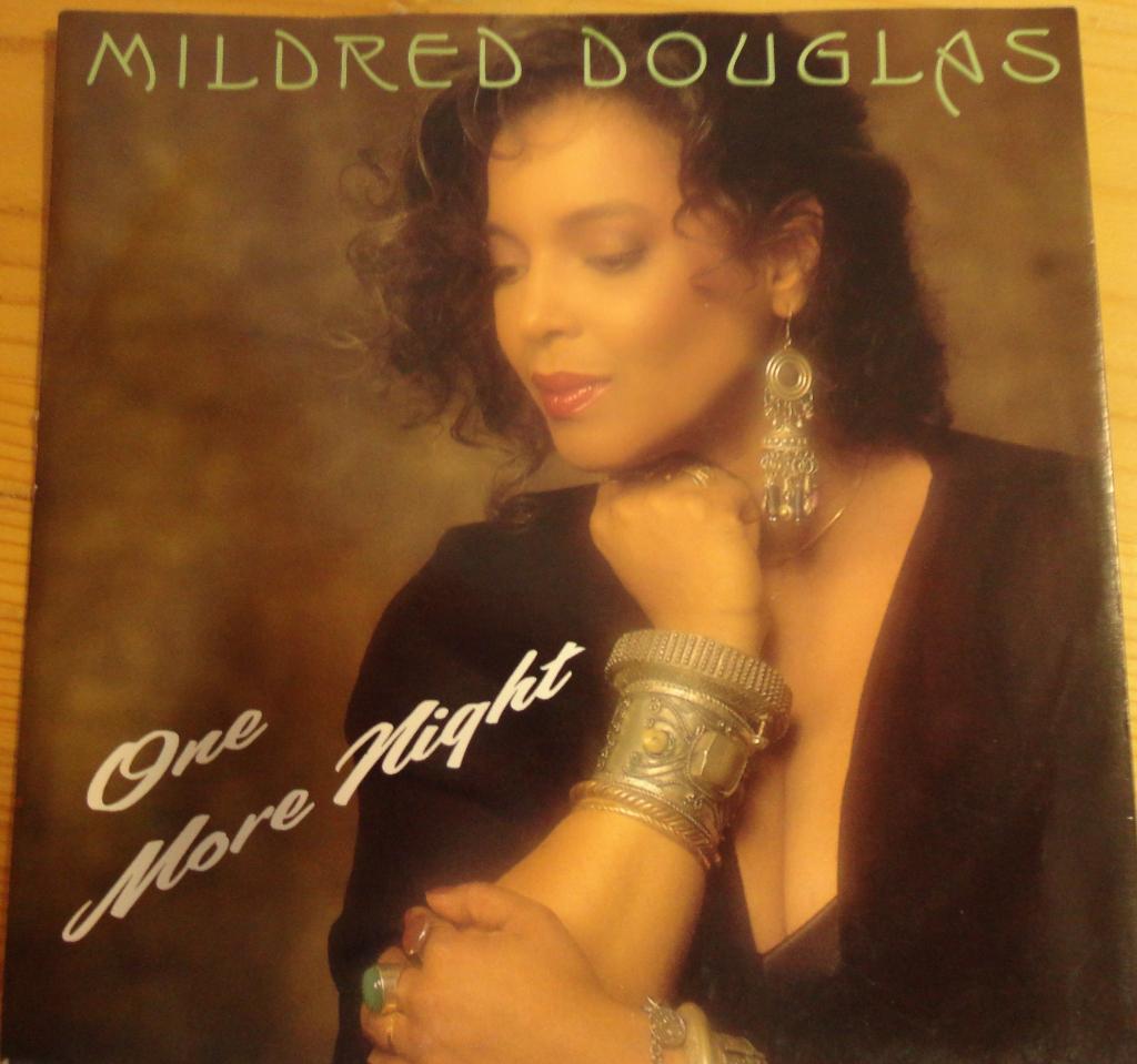 Mildred Douglas > One more night, Gebruikt, 7 inch, Single, Ophalen of Verzenden