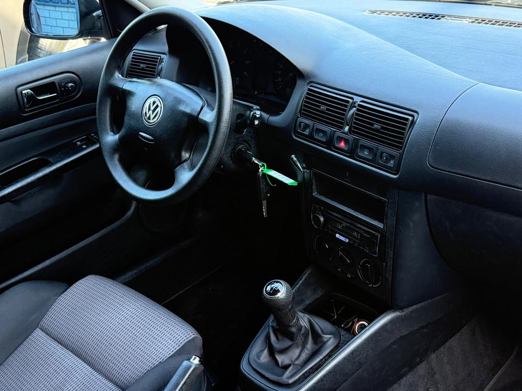 Volkswagen GOLF 1.6 Airco Elektrische Ramen Apk tot 06-02-20, Auto's, Stof, Gebruikt, 1064 kg, Handgeschakeld