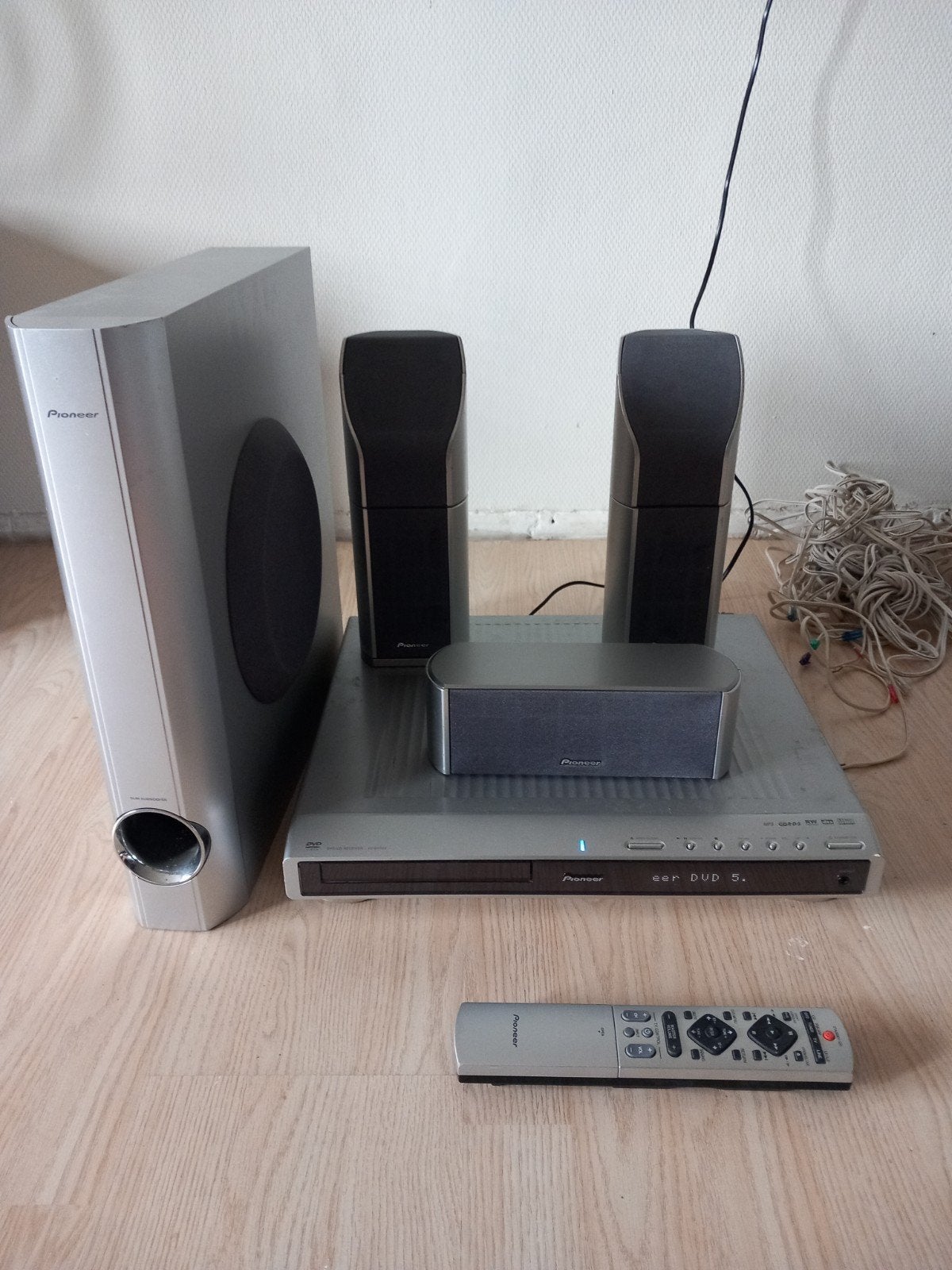 Pioneer dolby surround set voor €20. Ophalen Delft, Ophalen
